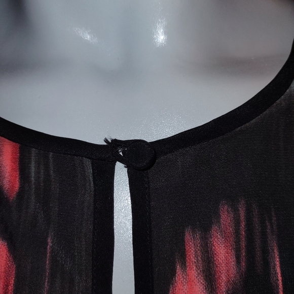 J. Crew keyhole she'll in  floral splash - Picture 4 of 9